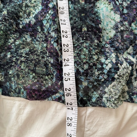 NWT Cartise Women's Print Blouse - Green and Purple Size 4 - Picture 8 of 8